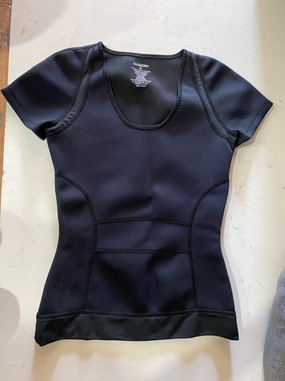 Zaggora Women's Black Neoprene Sculpting Top